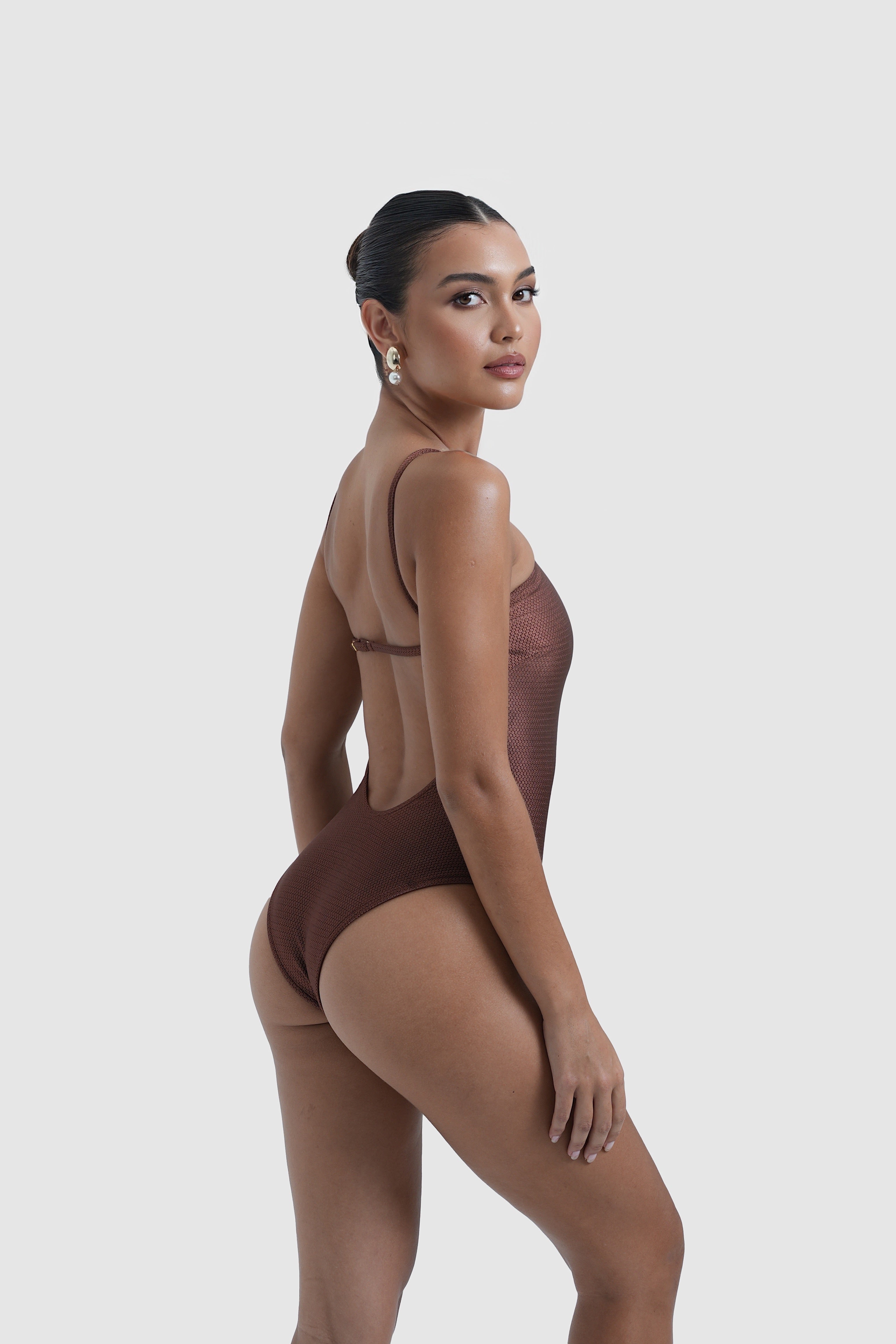 ÍO One Piece - Brown Cappuccino
